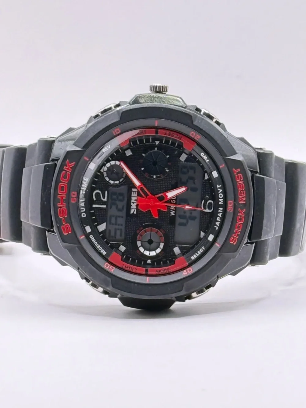SKMEI S-Shock Men's Sports Quartz Digital Watch Alarm  Red & Black Dial 45mm - Picture 2 of 10